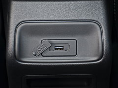 2017款 1.8L 手动精英型