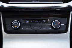 2017款 1.8L 手动精英型