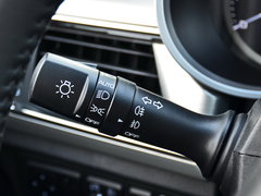 2017款 1.8L 手动精英型