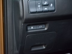 2017款 2.0T 自动四驱DLX 7座
