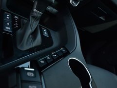 2017款 2.0T 自动四驱DLX 7座
