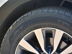 2017款 2.0T 自动四驱LUX 7座