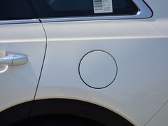 2017款 2.0T 自动四驱LUX 7座