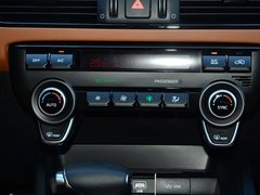 2017款 2.0T 自动四驱LUX 7座