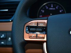 2017款 2.0T 自动四驱LUX 7座