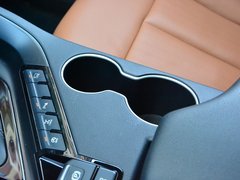 2017款 2.0T 自动四驱LUX 7座