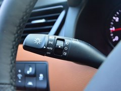 2017款 2.0T 自动四驱LUX 7座