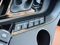 2017款 2.0T 自动四驱LUX 7座