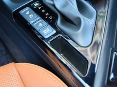 2017款 2.0T 自动四驱LUX 7座