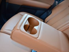 2017款 2.0T 自动四驱LUX 7座