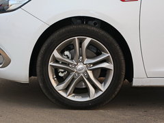 2017款 1.3T 自动尊贵型