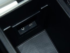 2017款 1.3T 自动尊贵型