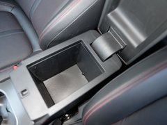 2017款 1.8T 自动运动型