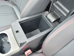2017款 1.8T 自动豪华型