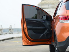 2016款 1.5L 手动旗舰型