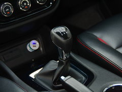 2016款 1.5L 手动旗舰型