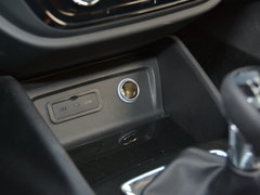 2016款 1.5L 手动旗舰型