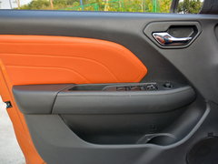 2016款 1.5L 手动旗舰型