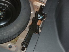 2016款 1.5L 手动旗舰型