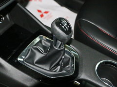 2016款 1.5L 手动尊贵型