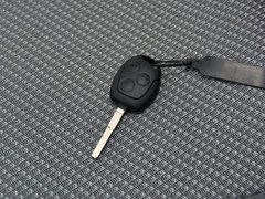 2017款  2.0T柴油多功能商用车短轴低顶国IV