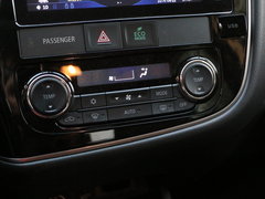 2016款 2.4L 四驱精英版5座