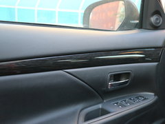 2016款 2.4L 四驱精英版5座