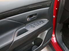 2016款 2.4L 四驱精英版5座