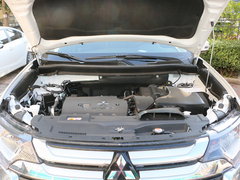2016款 2.4L 四驱精英版5座