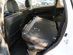 2016款 2.4L 四驱精英版5座