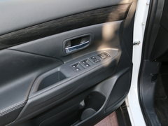 2016款 2.4L 四驱精英版5座