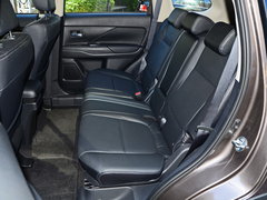 2016款 2.4L 四驱精英版5座