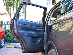 2016款 2.4L 四驱精英版5座