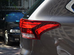 2016款 2.4L 四驱精英版5座