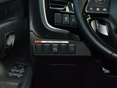 2016款 2.4L 四驱精英版5座