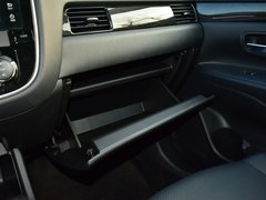 2016款 2.4L 四驱精英版5座