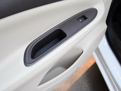2017款 三厢 15S自动领先型