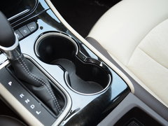 2017款 三厢 15S自动领先型
