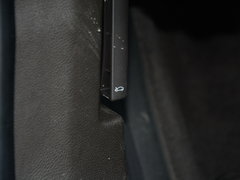 2017款 三厢 15S自动领先型