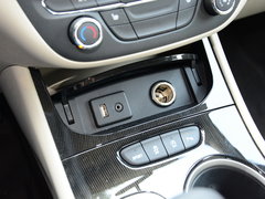 2017款 三厢 15S自动领先型