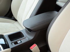 2017款 三厢 15S自动领先型