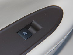 2017款 三厢 15S手动领先型