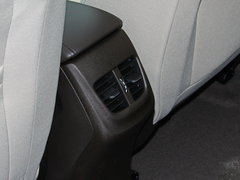 2017款 三厢 15S自动进取型
