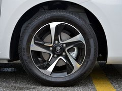 2017款 1.6L 自动豪华型