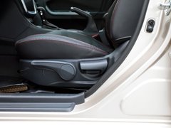 2017款 1.6L 自动豪华型