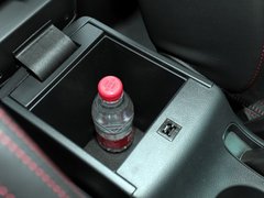 2017款 1.6L 自动豪华型