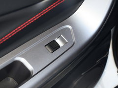 2017款 1.6L 手動(dòng)豪華型