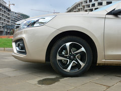 2017款 1.6L 手动豪华型