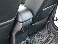 2016款 3.0L Sahara 四门版