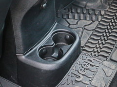 2016款 3.0L Sahara 四门版